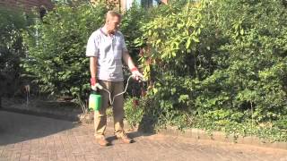 Roundup Pump N Go on Block Paving | Videos | Roundup Weedkiller