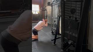 Exercise: Kneeling Cable Crunches