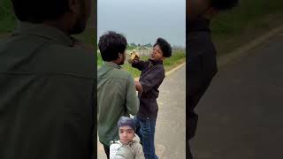 केले से लूट लिय 😂😂 #comedy #realfools #surajroxfunnyvibeo #vikramcomedyvideo #kelas #memes