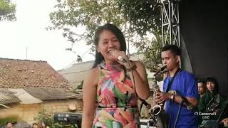 HITAM BUKAN PUTIH #Cover Nina Feat Ratih - Live Arjuna Music