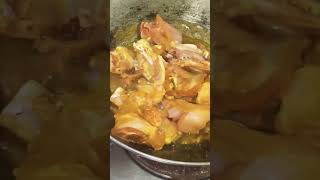 Dhaba Style Chicken Masala 🥰#shortvideo #chicken @mousumivlogs