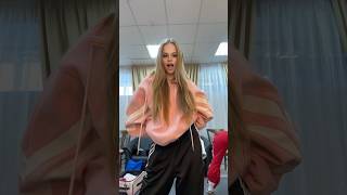 коммент со всех, кто знает песню «а мне» 😋 #миланастар #ytshorts #milanastar #рек #trending #dance