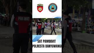 anggota Satpamobvit Polresta Banyuwangi melaksanakan patroli dialogis