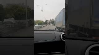 Поворачиваем на Калинина и едем в сторону рынка