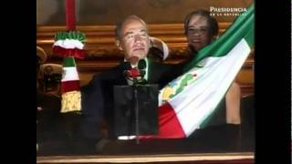 RAYO LASER EN LA CARA DE FELIPE CALDERON (Grito de Independencia 2011)