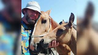 Лема Хашуев и его маленький друг Абрек 🐎 СОЛАВАТУЛЛАХ1И ВА САЛАМУХ1У 1АЛА МУХЬАММАД❤