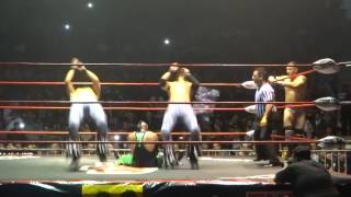 Young Bucks VS Daga y Rey Mysterio Jr