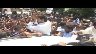 YSRCP Chief YS Jagan Visits Nandigam Suresh at Guntur Sub Jail | Guntur Tour | CRAZY BUZZ