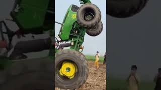 Tractor stunt video john deere Like subscribe please 🥰😊😊😋😍😙😏😏😏🤫😚😚😋🤫