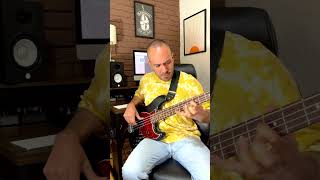 Blues Bass Lick (TABS ON THE DESCRIPTION)