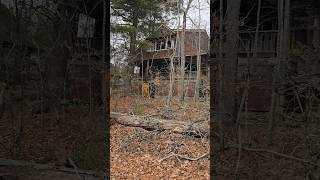 Abandoned Summer Resort ...Left to Rot !! #Abandoned #paranormal #halloween #urbanexploration