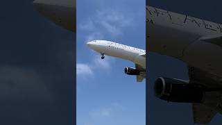 Air Canada (Star Alliance Livery) A330-300 landing at LAX 25L #aviation #planespotting #aircanada