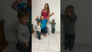 Dancing family 🥰 #dwarf #husbandwife #family #twins #twins #viralvideo