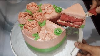 Easy Cake Decoration for Beginners. Homemade Cake Decoration. Strawberry sponge cake 🎂