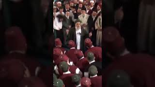 Yüzlerce kişi Allah'ı zikrediyor Maşallah #keşfet #shortvideo #dhikr #zikir