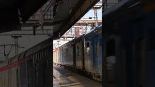 12002 New Delhi/Rani kamlapati Shatabdi express skip to faridabad new town #bhopalshatapdi#shorts