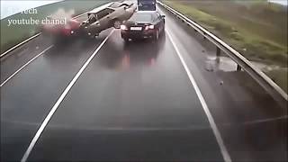 DASH SHOCK MOMENT of CAR CRASH ACCIDENT