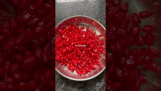 How to cut Pomegranate #food #trending #cuttingskills #ytshorts #shortvideo #recipe #fruit #viral