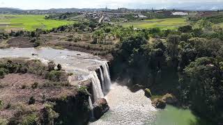 waterfall in vietnam