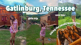 TENNESSEE VLOG | gatlinburg cabin tour, hiking through the smoky mountains, cowboy boot haul