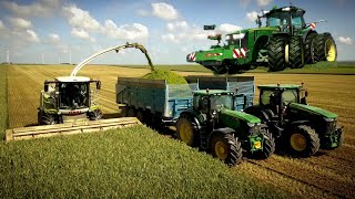 UNE TEAM JOHN DEERE À L'ENSILAGE 2020 !! JD 8400R au silo 🤩