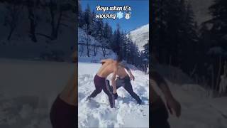 Boys when it is snowing ❄️ WWE #kashmir #wwesnow #wweinkashmir #snowfallkashmir