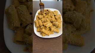 Rigatoni al pesto di mandorle e pomodori secchi di @Castalfood 😋