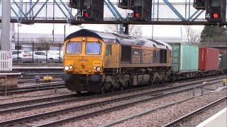 Trains at Lincoln Central - 5th March 2022