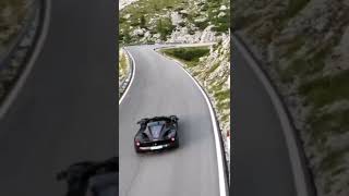 Laferrari Aperta driving dangerously 😬