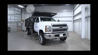 23550 22 Chevy 6500   White