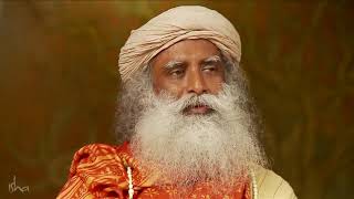 Was Sadhguru über Angamardana zu sagen hat - erfahre mehr über diese uralte Isha Yoga Praktik