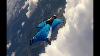 Squirrel Swift skydive