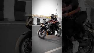 Pulsar rs200  @ Dheere Dheere Se Ho Dil Mein bus Jaate Hain