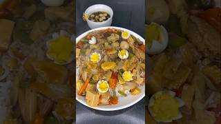 Stir-fried mix vegetables & boneless chicken wings with Rice ကြက်တောင်ပံအရိုးထုတ် ထမင်းပေါင်း#shorts