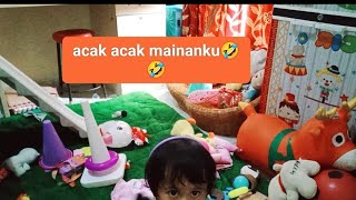 Queen and mainan pakai blush on juga🤣 tema anak mandiri