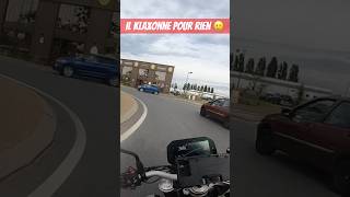 Il klaxonne pour rien 🥲 #shorts #moto #motard #motovlog #quotidien #danger #voiture