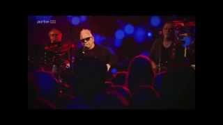 Eric Burdon "We Gotta Get Out Of This Place" Live at Berlin_2015