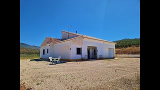 AX1248 - Casa Los Caracoles, a spacious country house near Riogordo