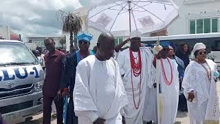 Moment Ooni of ife Arrived, Sifax Group Chairman Dr Taiwo AFOLABI. in Ijebu Ode.