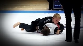 Максим Кавкин (R) VS Родион Комиссаров/Kids 3/24 kg/AJP TOUR ST. PETERSBURG JIU JITSU CYAMPIONSHIP