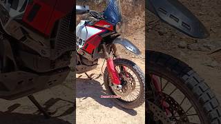 No podemos negar que la nueva #Ducati Desert X Rally nos está encantando 🔥