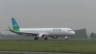 Rainy arrivals at Amsterdam Schiphol! | Planespotting Amsterdam