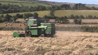 John Deere 1075