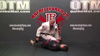 Cross Knee Inverted Grip Smash Pass