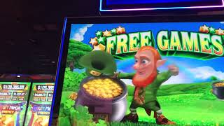 Slot Machine Big Hits/Bonus Play Action