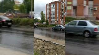 Прорвало трубу на Пирогова в Чебоксарах