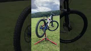 NEW BIKE DAY 😍🇸🇰🚀 | Môj nový zjazďák na Majstrovstvá Európy 🔥🤟 #downhill #mtb #bike