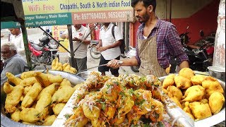 People are Crazy to Eat Tasty Tiffins Starts @ 15 rs | Garam Mirchi Bajji with Aloo Bajji | #Food