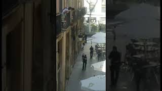 Zamach w Barcelonie Las Ramblas - Policja szuka podejrzanego