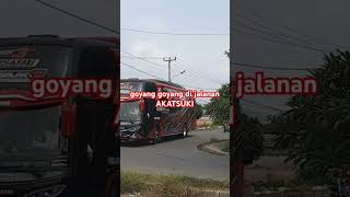 Basuri Bus artis🥳#jembar Trans akatsuki#di jl masjid agung banten#Shorts#